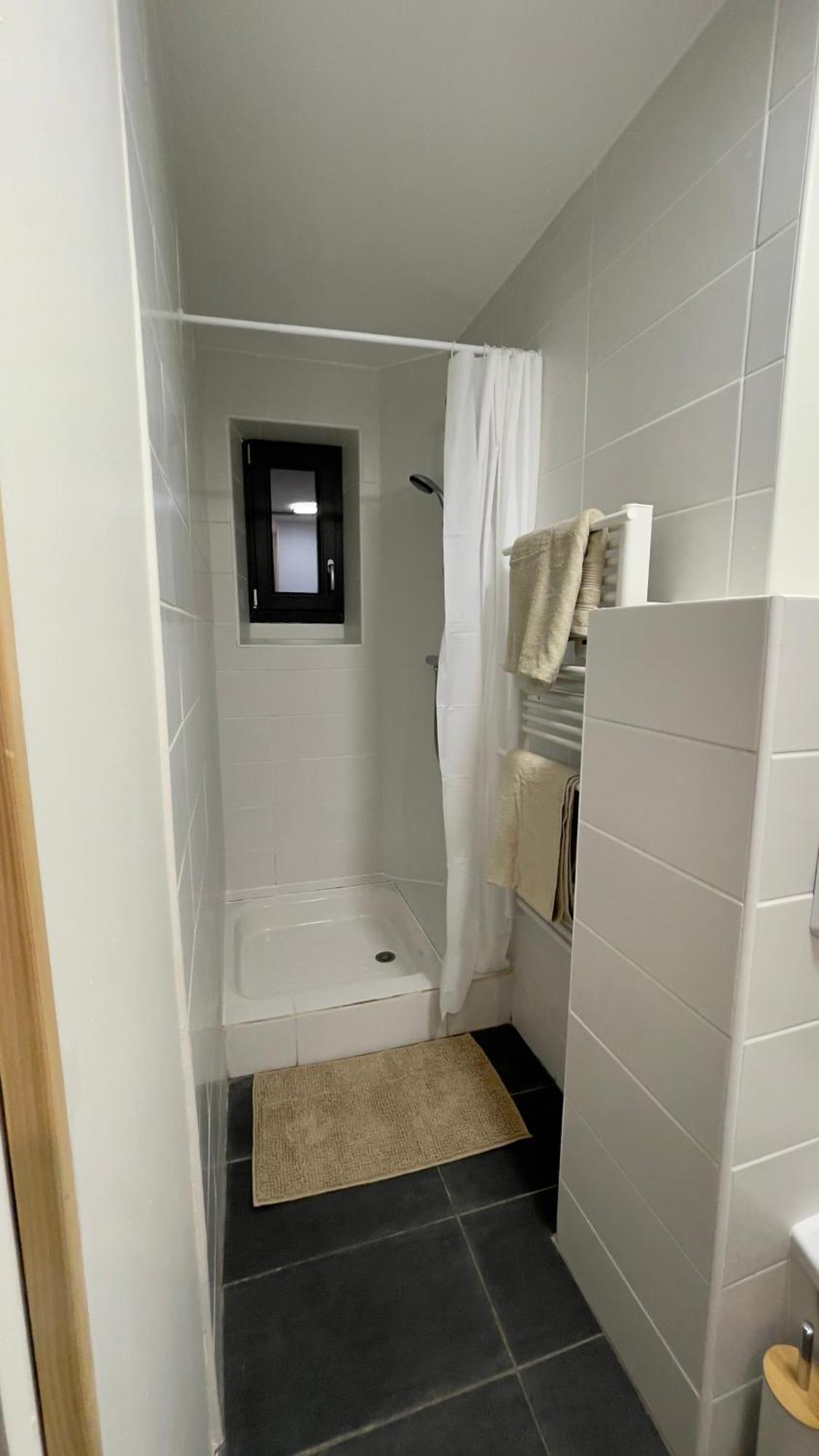 Les Vignes - T2 Cosy, Calme, Excentre Apartment ดีจอง ภายนอก รูปภาพ